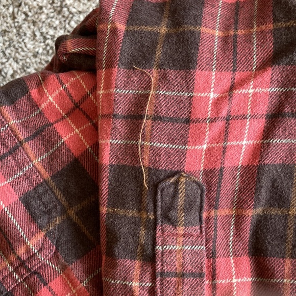 Woolrich flannel in Lava Twist - Picture 4 of 7